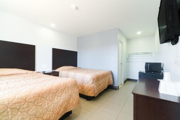 Xpress Inn & Extended Stays image 16