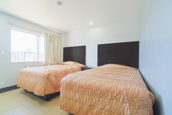 Xpress Inn & Extended Stays image 19