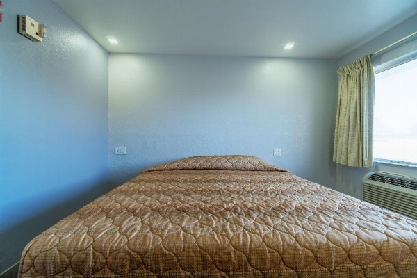 Xpress Inn & Extended Stays image 23