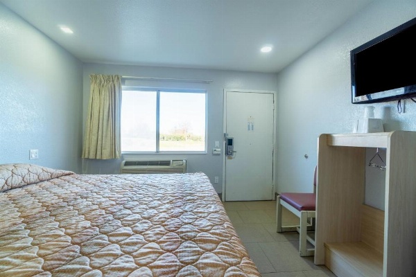 Xpress Inn & Extended Stays image 24