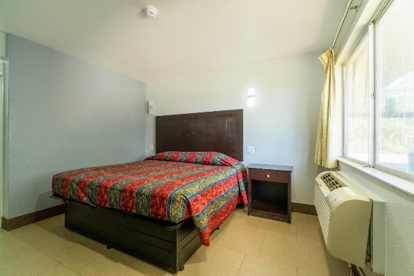 Xpress Inn & Extended Stays Main image